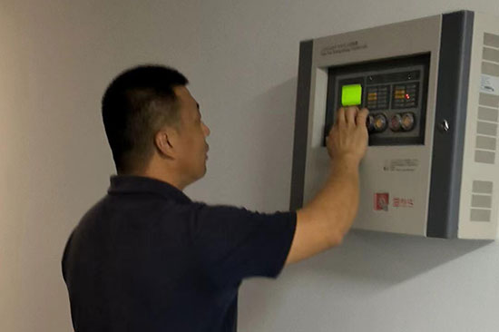 ����ͨ�ݸ������İ칫������ά������